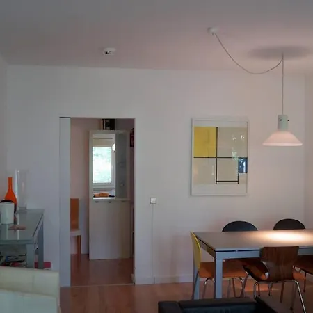 Mitten In Mitte, Ideal Fur Familien Apartmán