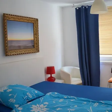 Apartment Mitten In Mitte, Ideal Fur Familien