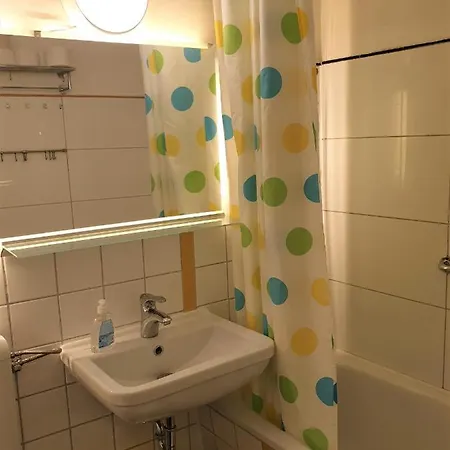 Mitten In Mitte, Ideal Fur Familien
